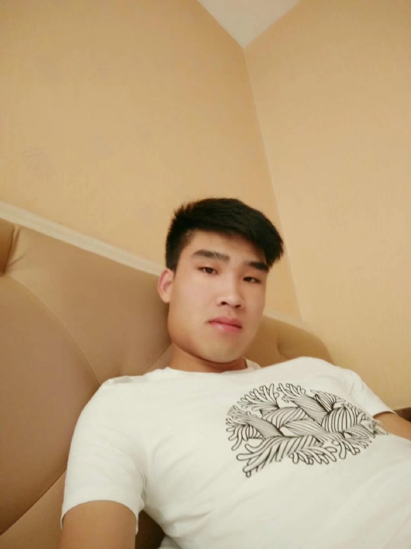 谁不曾孤单上路的第二张照片--平潭相亲服务中心