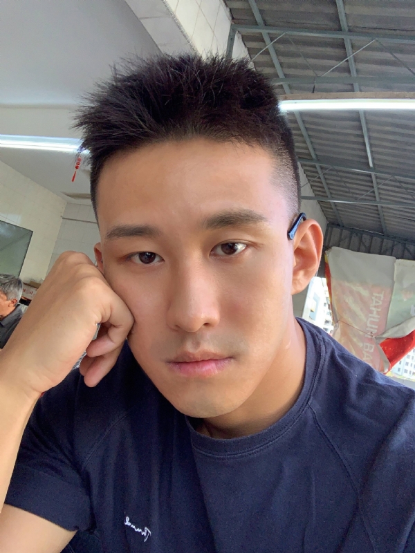 相见恨晚的第二张照片--平潭相亲服务中心