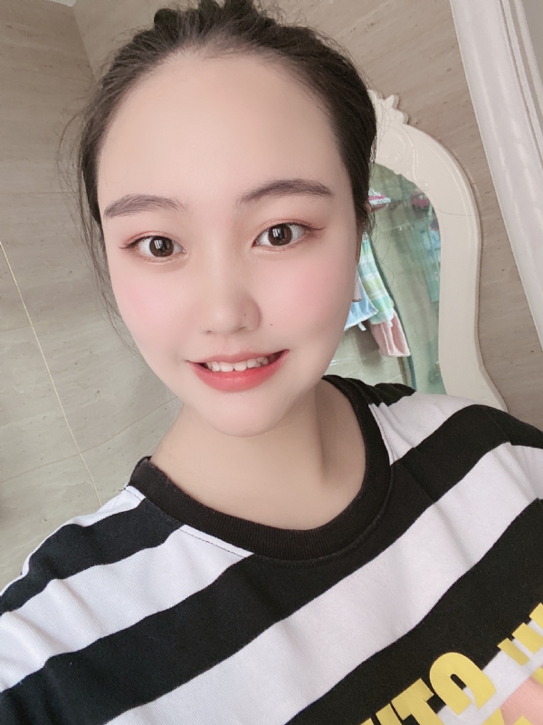 灵儿的第二张照片--平潭相亲服务中心