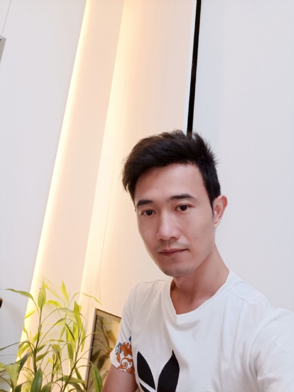 简的第一张照片--平潭相亲服务中心
