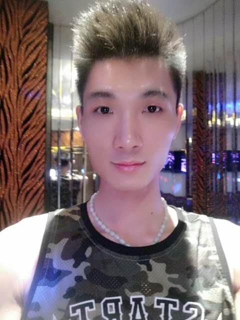 人生如戏的第一张照片--平潭相亲服务中心