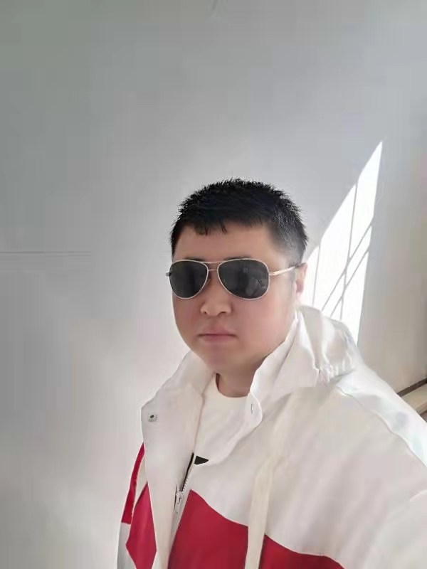 大漠叔叔的第一张照片--平潭相亲服务中心