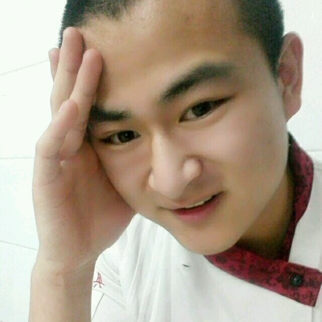 人潮拥挤的第一张照片--平潭相亲服务中心
