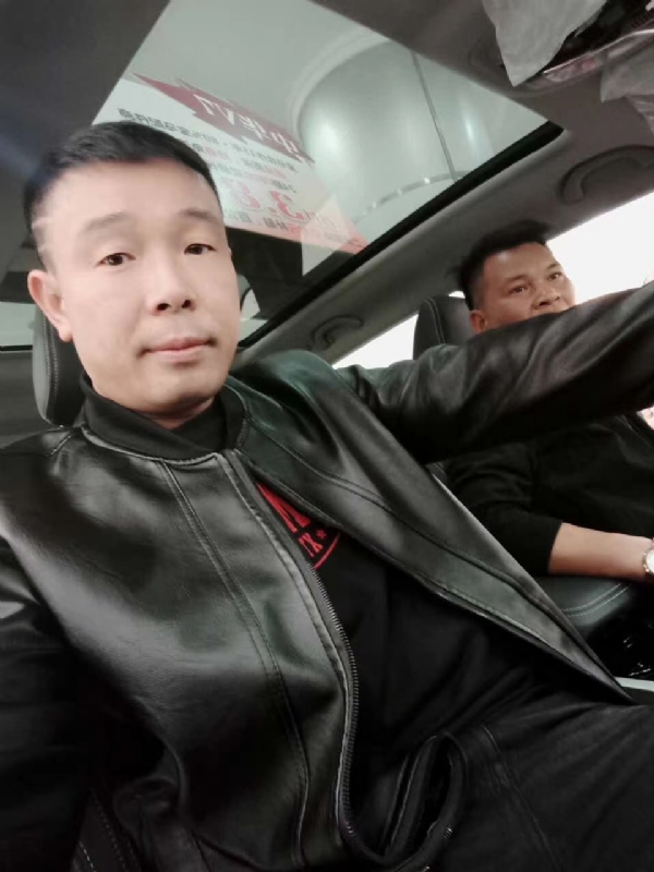 醉红尘的第一张照片--平潭相亲服务中心