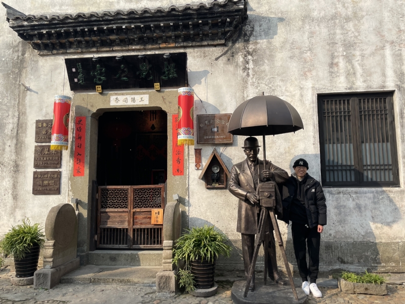 喝可乐的猫的第一张照片--平潭相亲服务中心