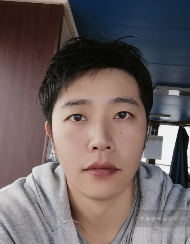 不太帅的男人的第一张照片--平潭相亲服务中心