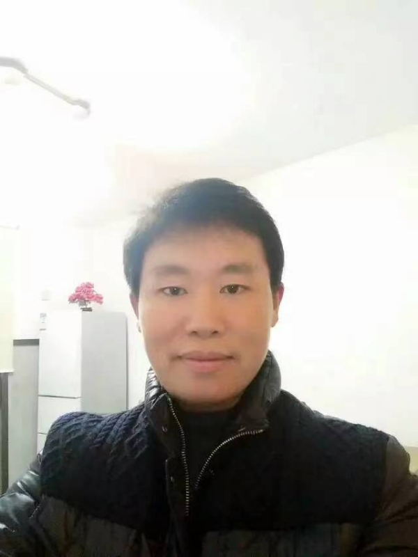 擎天柱的第一张照片--平潭相亲服务中心