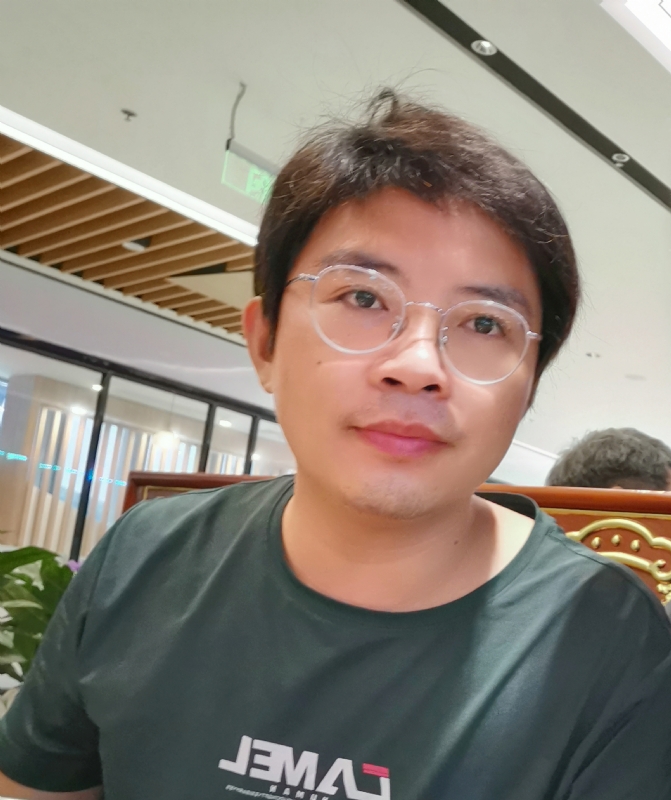 陆迅的第三张照片--平潭相亲服务中心