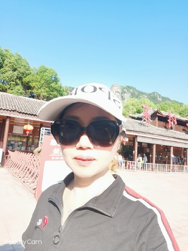 山百合的第一张照片--平潭相亲服务中心