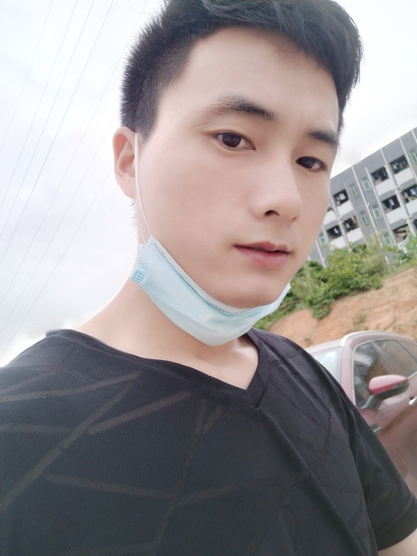 何凡的第二张照片--平潭相亲服务中心