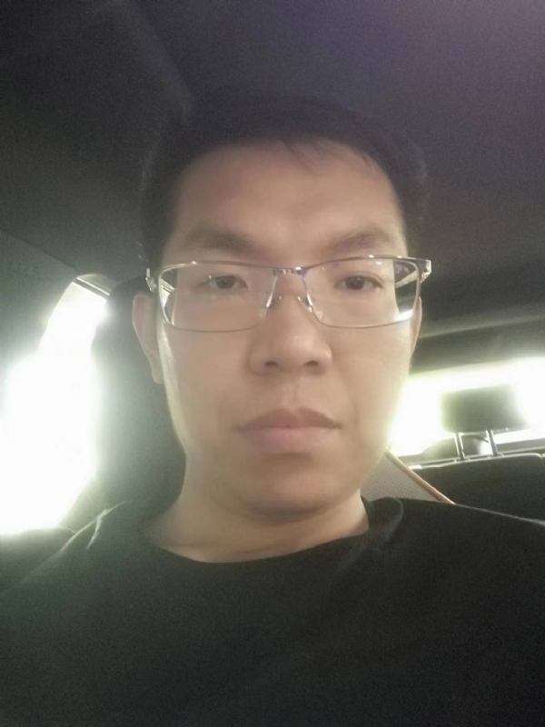 小黑包的第一张照片--平潭相亲服务中心