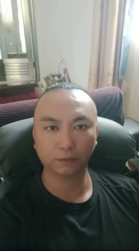 施逸森的第一张照片--平潭相亲服务中心