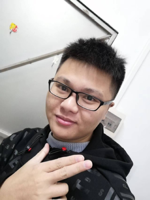 小小梦执的第一张照片--平潭相亲服务中心