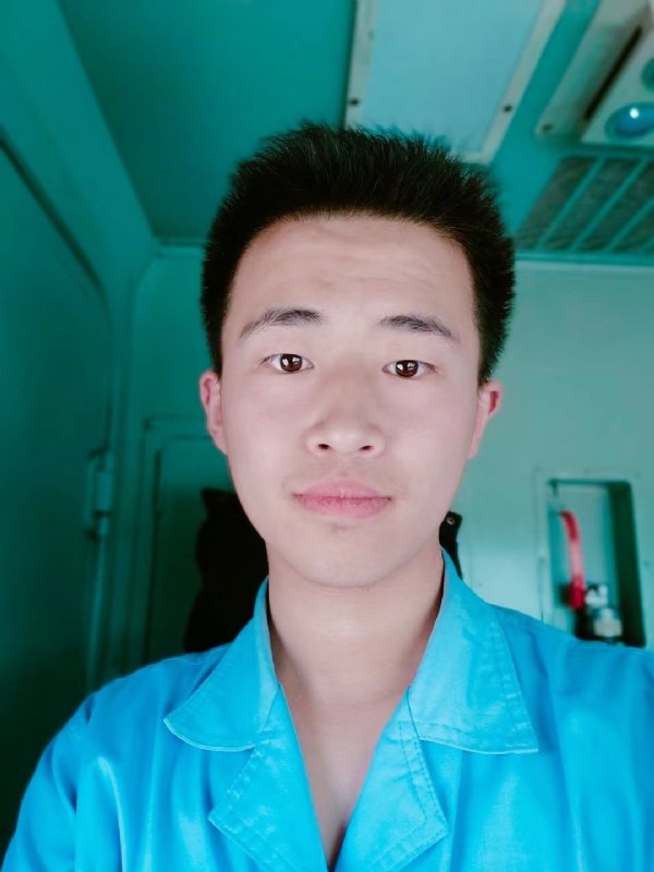生而为人的第四张照片--平潭相亲服务中心