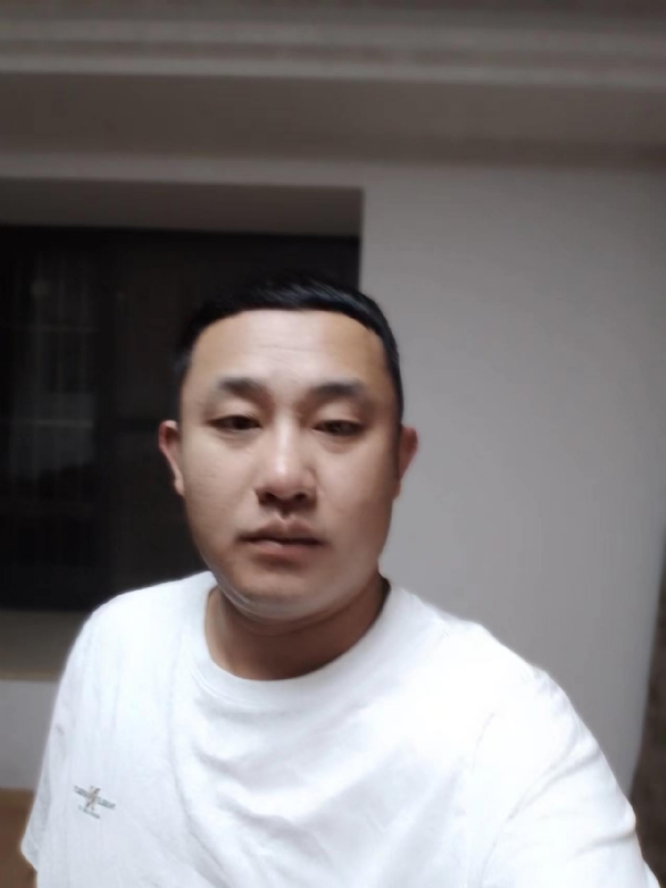 魔尊的第二张照片--平潭相亲服务中心
