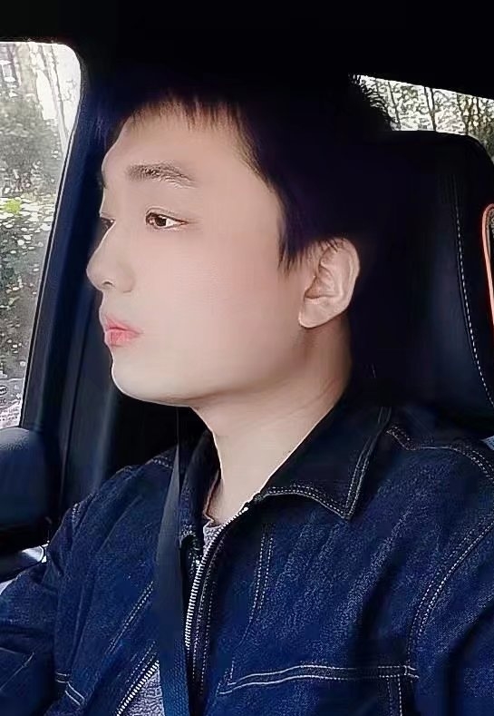 凉锦年的第一张照片--平潭相亲服务中心