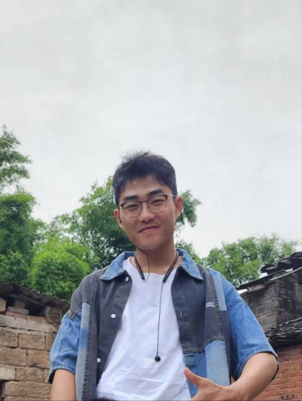 越努力越幸运的第一张照片--平潭相亲服务中心