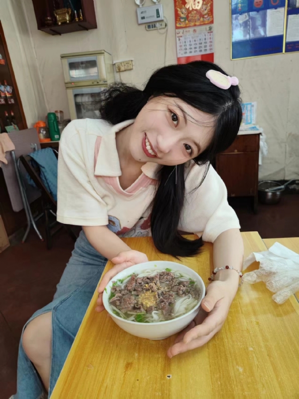 甜果的第一张照片--平潭相亲服务中心