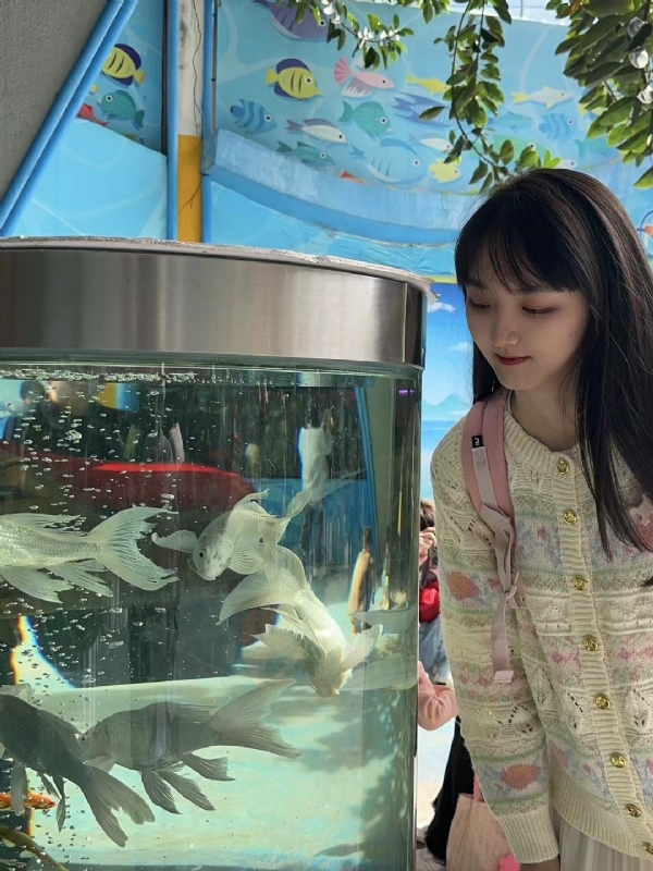 yiyi的第一张照片--平潭相亲服务中心