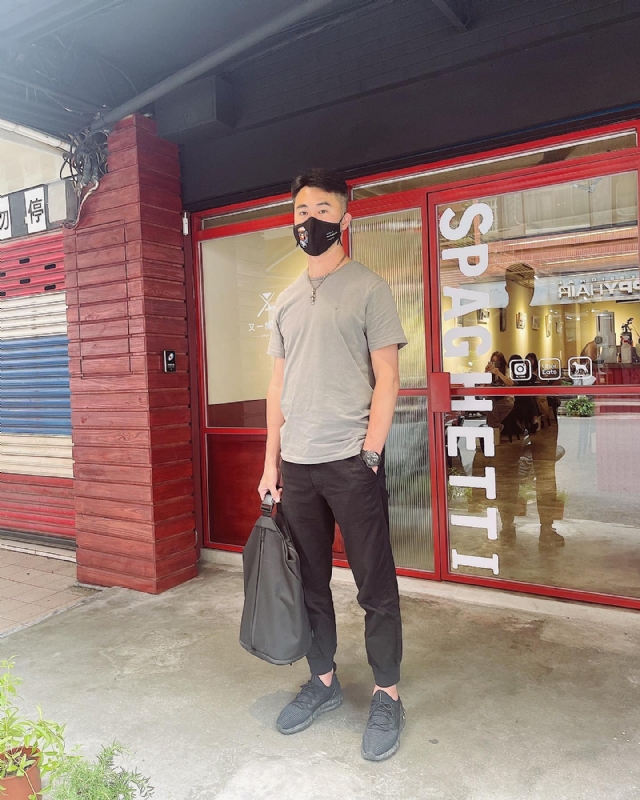 酒商安迪的第一张照片--平潭相亲服务中心
