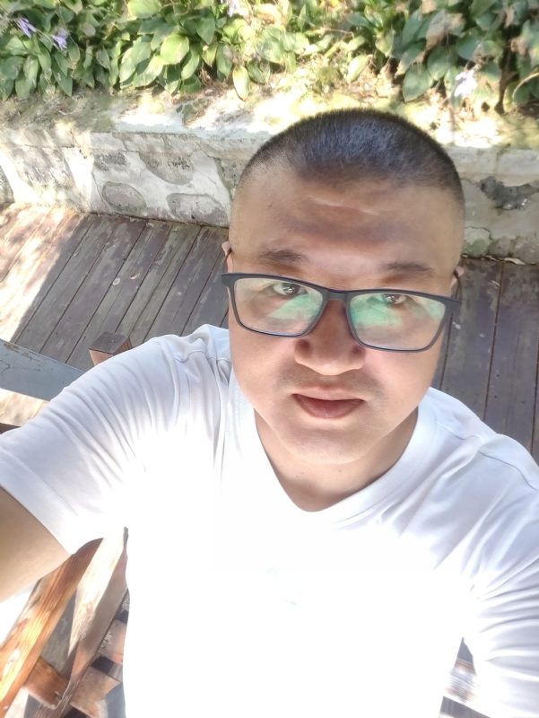 羊十八的第一张照片--平潭相亲服务中心