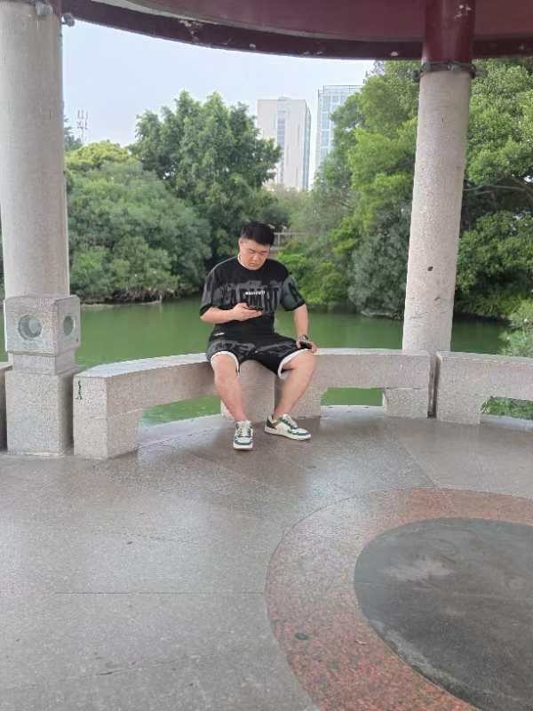 不善挽留的第一张照片--平潭相亲服务中心