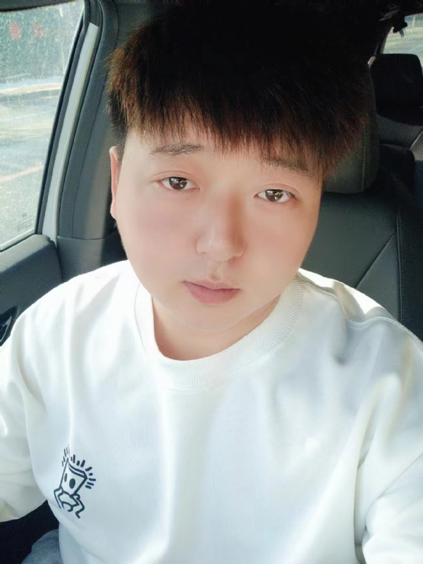 可乐加冰的第一张照片--平潭相亲服务中心