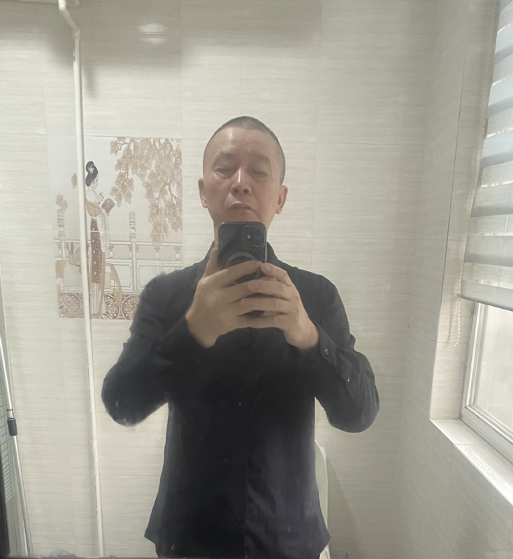 荣哥的第一张照片--平潭相亲服务中心