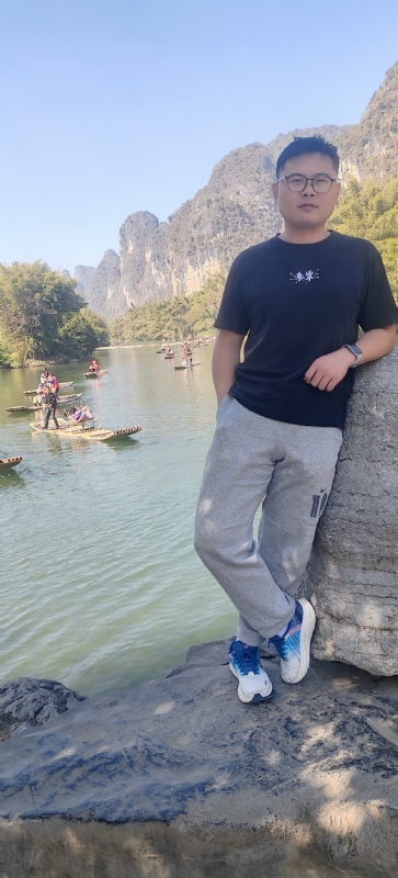 受过伤的狼的第二张照片--平潭相亲服务中心