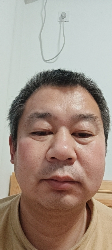 龙万的第一张照片--平潭相亲服务中心