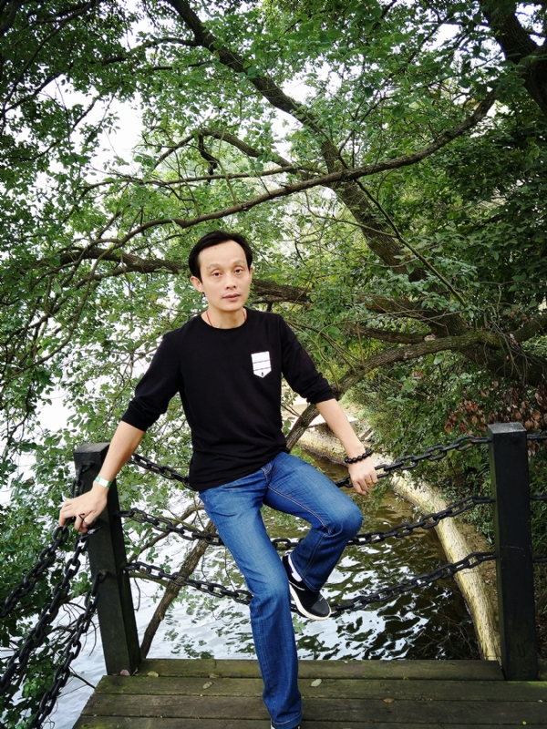 易进的第一张照片--平潭相亲服务中心