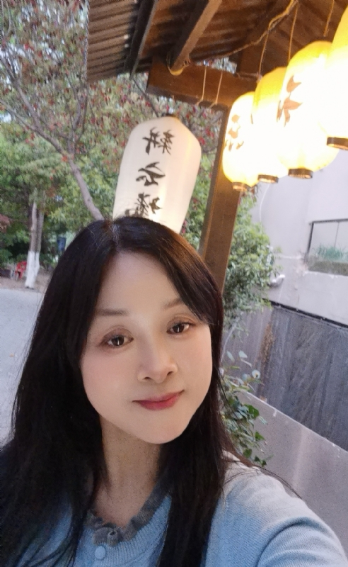伊伊的第一张照片--平潭相亲服务中心