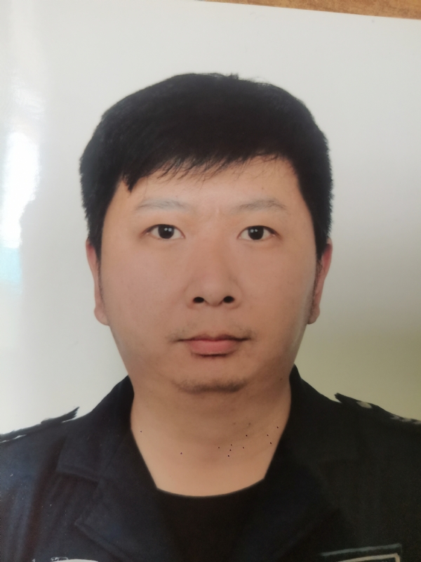 吕嘉的第一张照片--平潭相亲服务中心