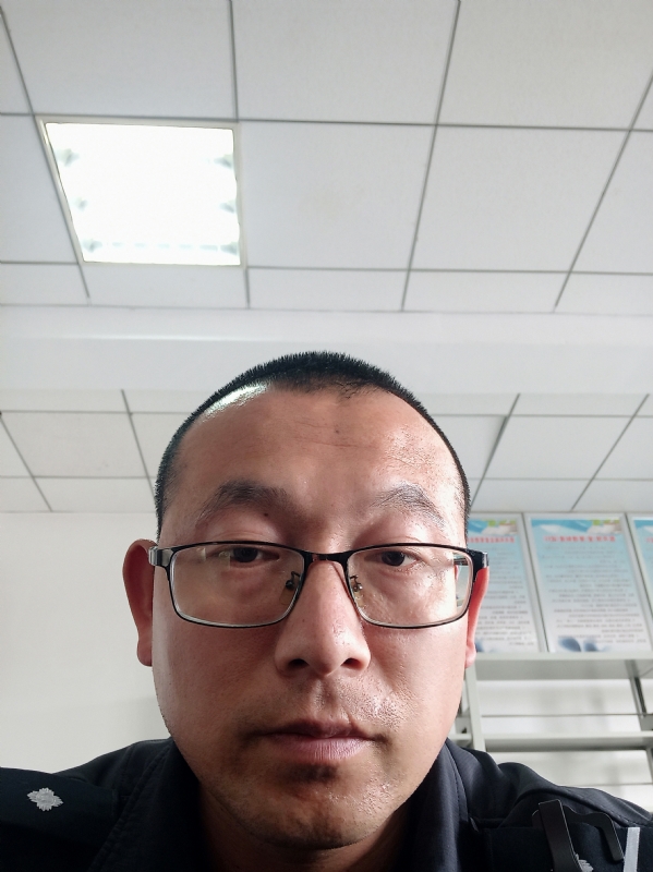 布鲁斯贺的第三张照片--平潭相亲服务中心