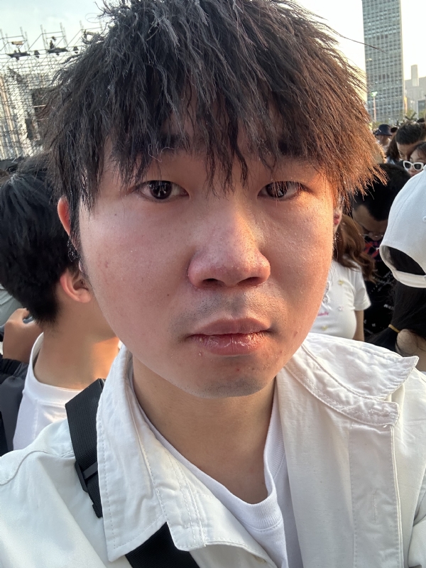 会修电脑的小杨的第一张照片--平潭相亲服务中心