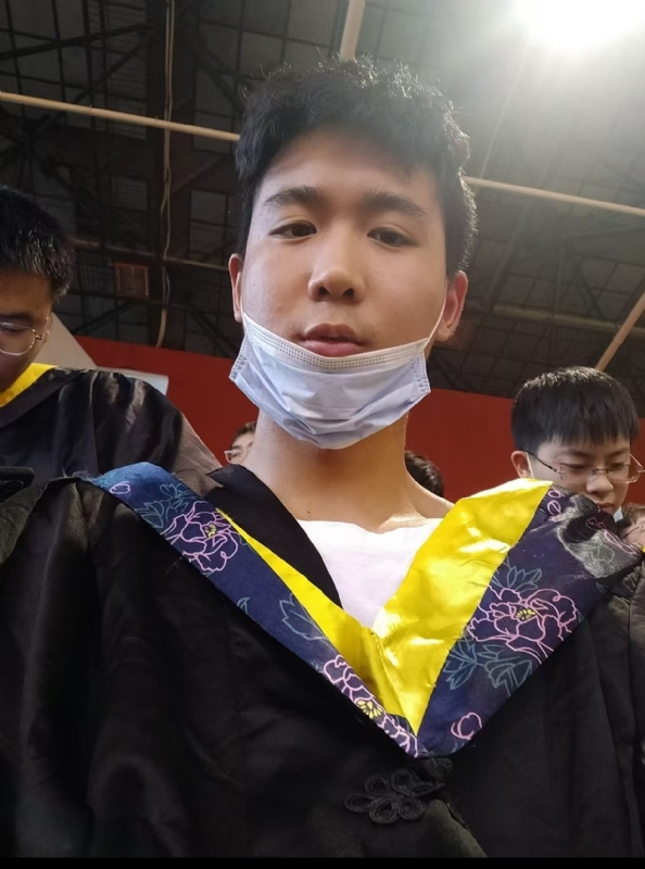 落落大方的第一张照片--平潭相亲服务中心