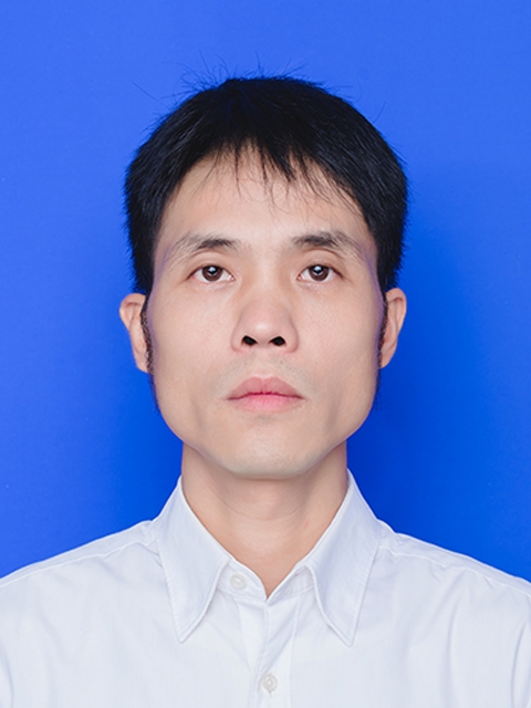 魅力中年的第一张照片--平潭相亲服务中心