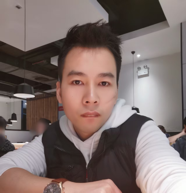 思明的第一张照片--平潭相亲服务中心