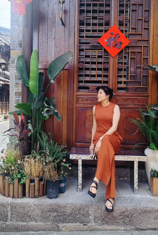 宛霞的第一张照片--平潭相亲服务中心