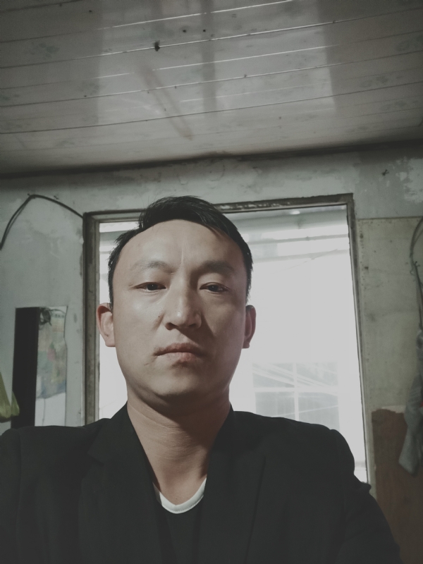 放弃爱你的第一张照片--平潭相亲服务中心