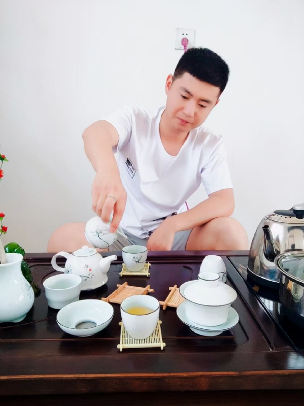 日月的第三张照片--平潭相亲服务中心