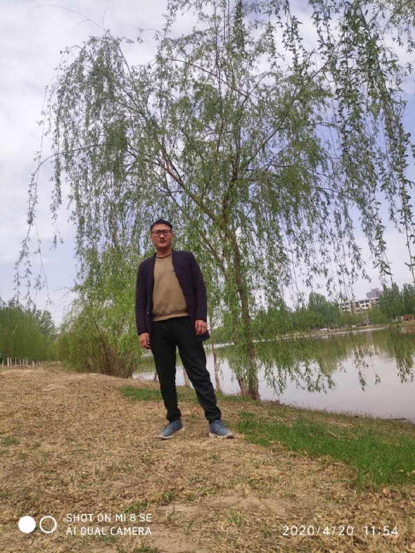 风中的烟头的第一张照片--平潭相亲服务中心