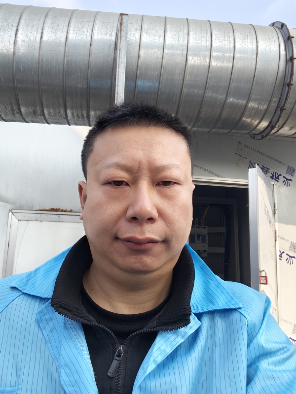 太阳迷眼的第一张照片--平潭相亲服务中心