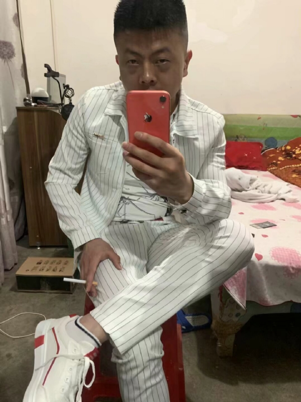 小丑的第一张照片--平潭相亲服务中心