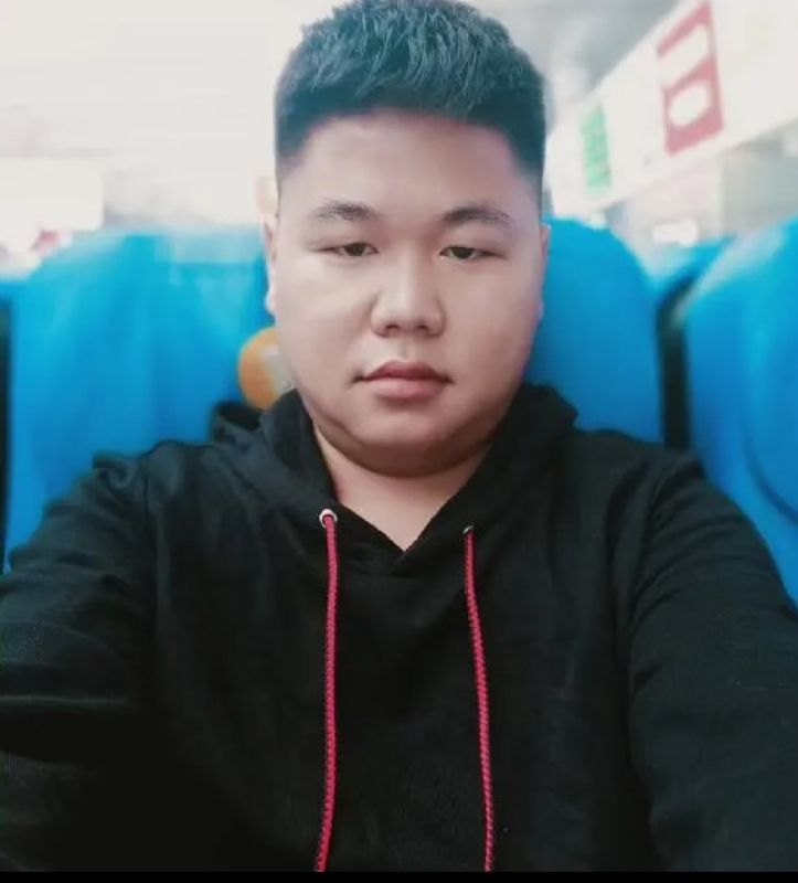 黄斌的第一张照片--平潭相亲服务中心