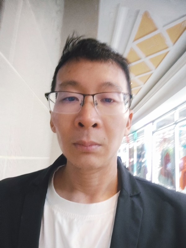 欣欣向荣的第一张照片--平潭相亲服务中心