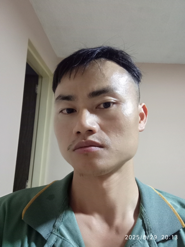 自简的第二张照片--平潭相亲服务中心